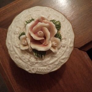 Porcelain Embossed Trinket Box, Cream/Pink, No Callouts